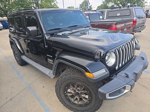 Used 2019 Jeep Wrangler Unlimited Sahara w/ Dual Top Group AWD/4WD image 2