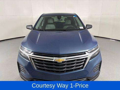 Used 2024 Chevrolet Equinox LS w/ Driver Confidence II Package FWD image 4