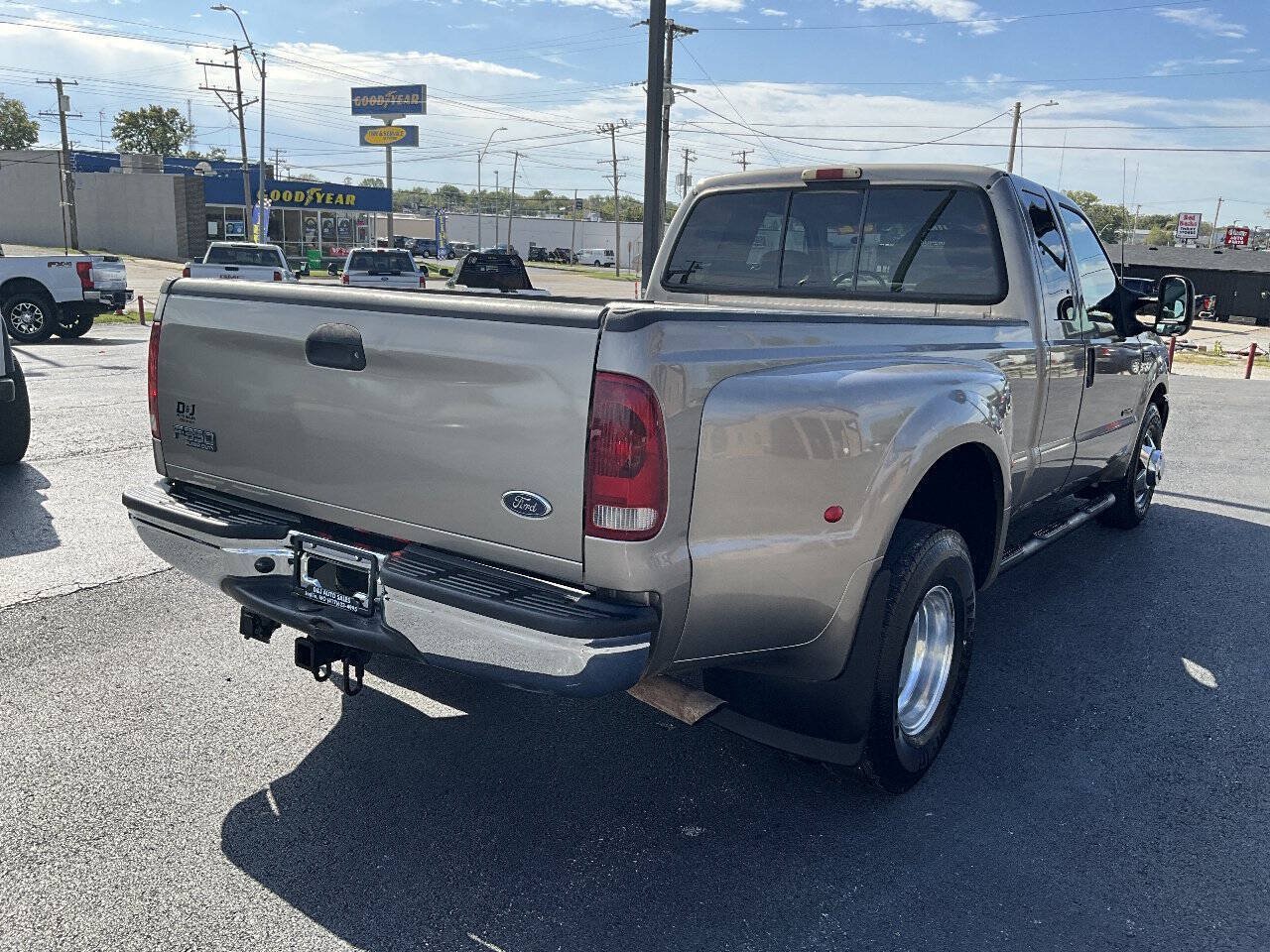Used 2002 Ford F350 XLT RWD image 5