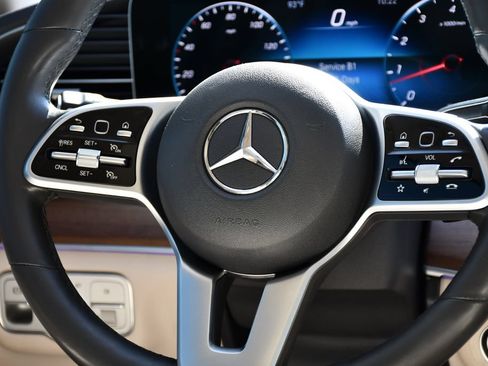 Used 2020 Mercedes-Benz GLE 350 4MATIC image 25