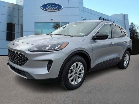 Certified 2022 Ford Escape SE w/ Convenience Package image 3