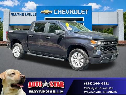 Used 2022 Chevrolet Silverado 1500 Custom AWD/4WD image 1