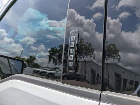 Used 2024 Ford F150 Lariat w/ FX4 Off-Road Package AWD/4WD image 14