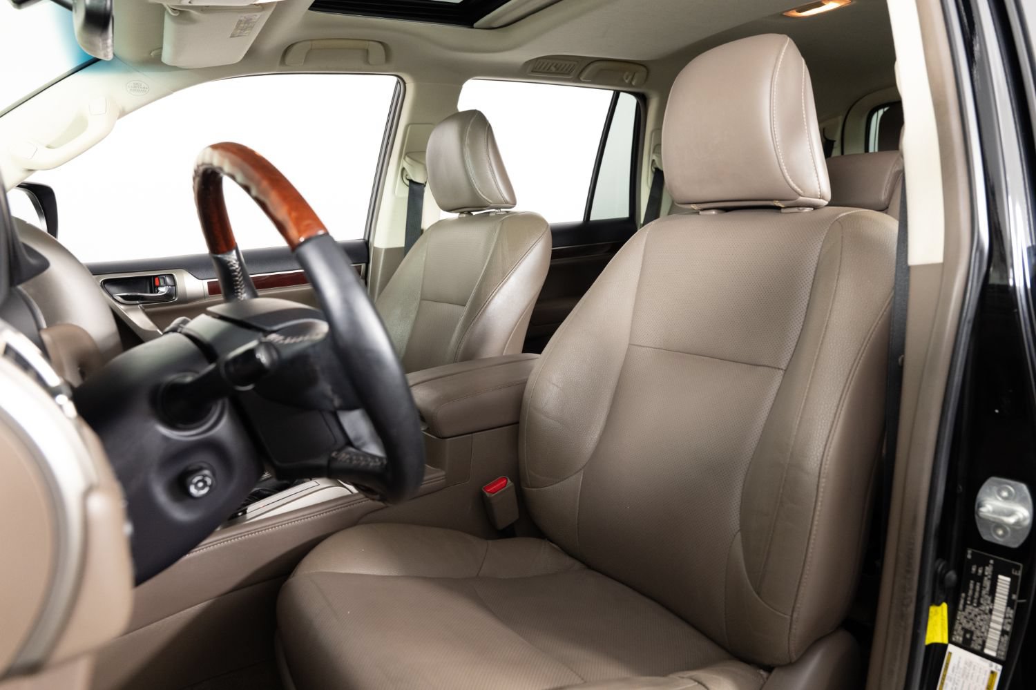 Used 2015 Lexus GX 460 w/ Premium Package AWD/4WD image 15