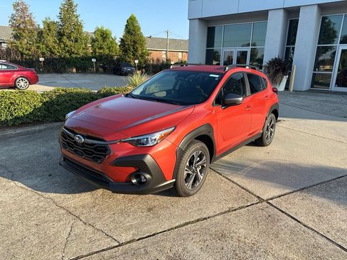 Used 2025 Subaru Crosstrek 2.5i Premium AWD/4WD image 3