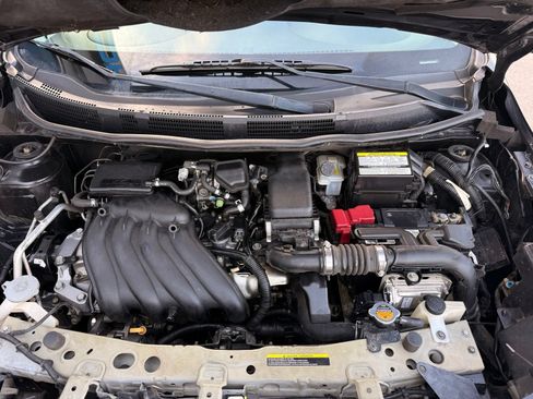 Used 2014 Nissan Versa SV FWD image 32