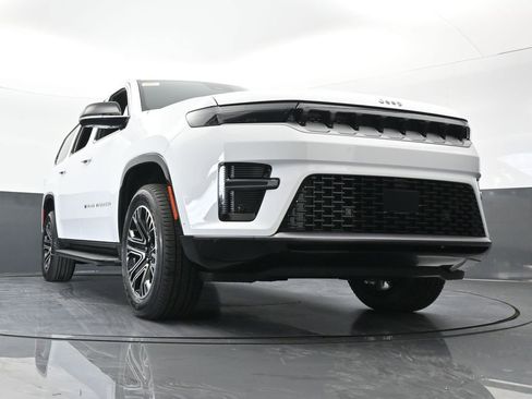 New 2026 Jeep Grand Wagoneer L 2WD image 58