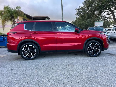 Used 2022 Mitsubishi Outlander ES image 8