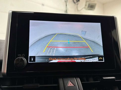 Used 2025 Toyota RAV4 XLE AWD/4WD image 19