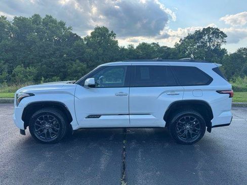 Certified 2023 Toyota Sequoia Platinum AWD/4WD image 6
