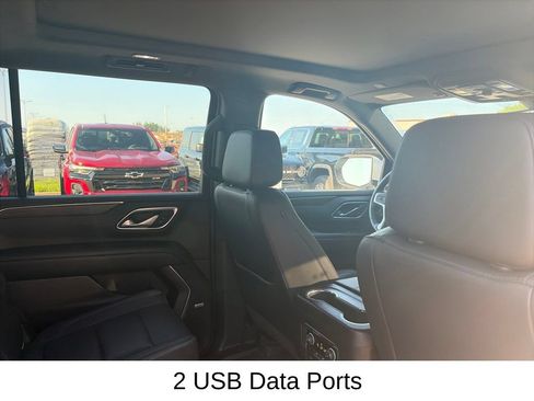Used 2021 Chevrolet Suburban LT w/ LT Signature Plus Package AWD/4WD image 14