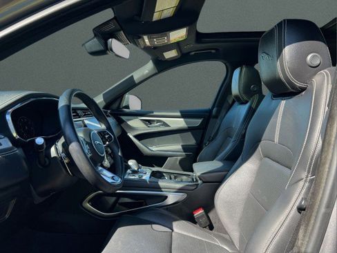 Used 2024 Jaguar F-PACE R-Dynamic S image 14