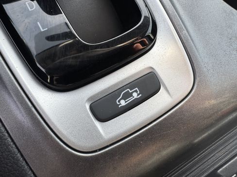 Used 2018 Honda Ridgeline Sport image 36