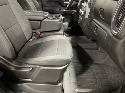 Used 2022 GMC Sierra 2500 SLE w/ SLE Value Package; image 14