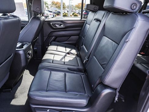Used 2024 Chevrolet Suburban LT AWD/4WD image 9