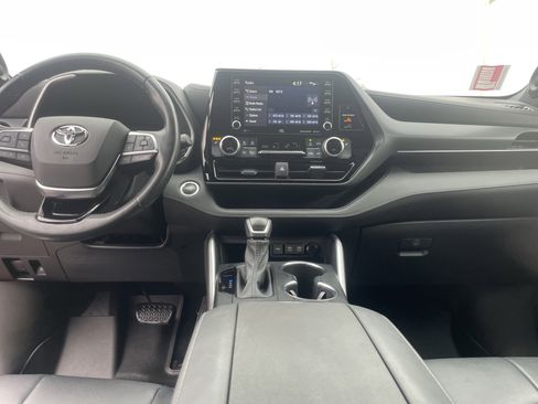 Used 2021 Toyota Highlander XSE image 15