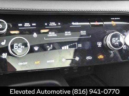 Certified 2026 INFINITI QX60 Luxe w/ Family Package AWD/4WD image 11