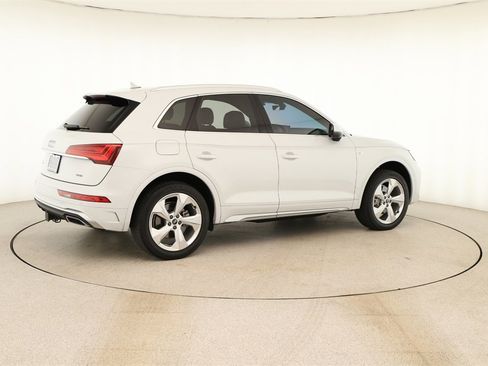 Certified 2022 Audi Q5 2.0T Premium Plus w/ Premium Plus Package image 7