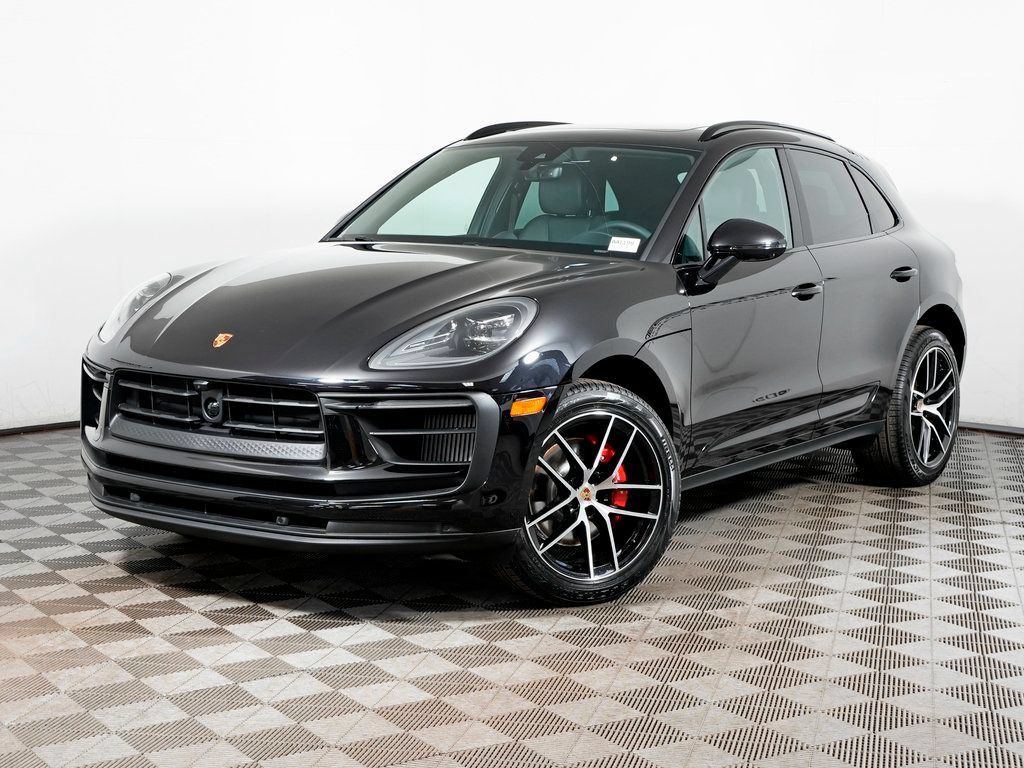 Certified 2026 Porsche Macan S AWD/4WD image 1
