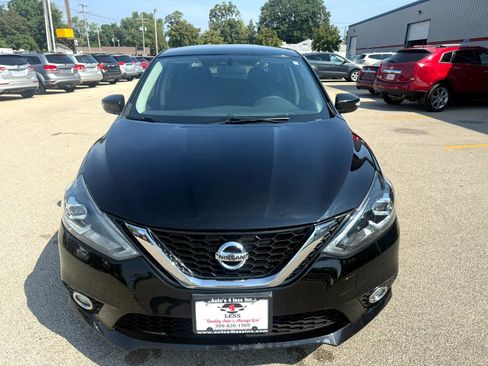 Used 2017 Nissan Sentra SR w/ Protection Package image 4