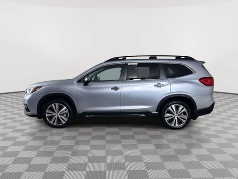 Used 2022 Subaru Ascent Touring AWD/4WD image 4