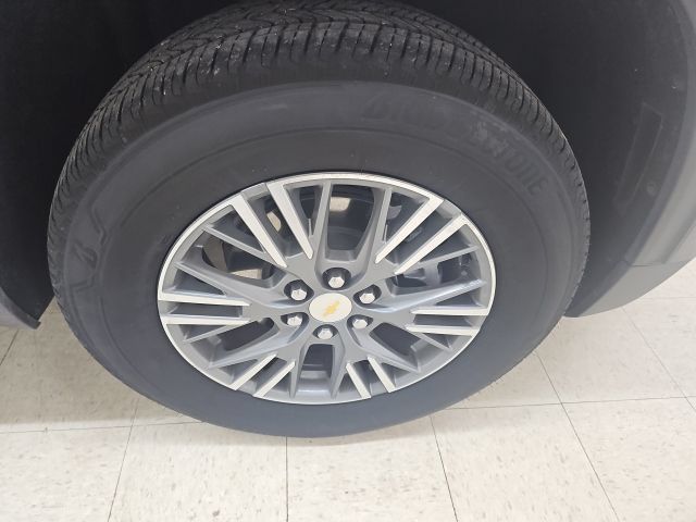Used 2026 Chevrolet Traverse LT w/ Driver Confidence Package FWD image 10