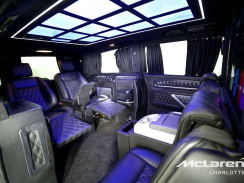 Used 2018 Mercedes-Benz Metris Passenger image 20