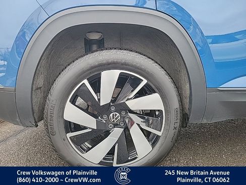 Certified 2025 Volkswagen Atlas Cross Sport SE image 20