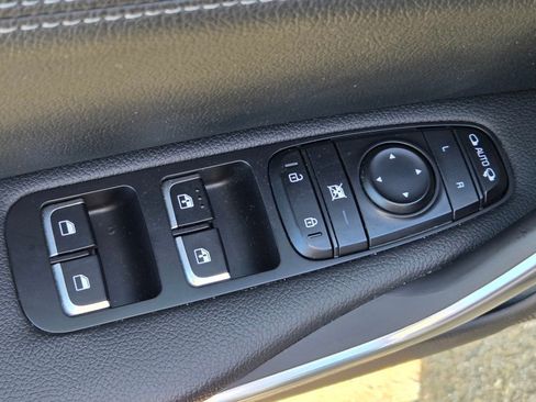 Used 2022 Kia Stinger GT-Line w/ Sun & Sound Package image 13