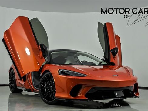 Used 2023 McLaren GT RWD image 1