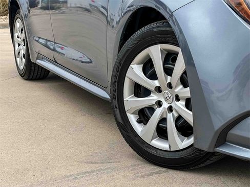 Used 2024 Toyota Corolla LE image 9