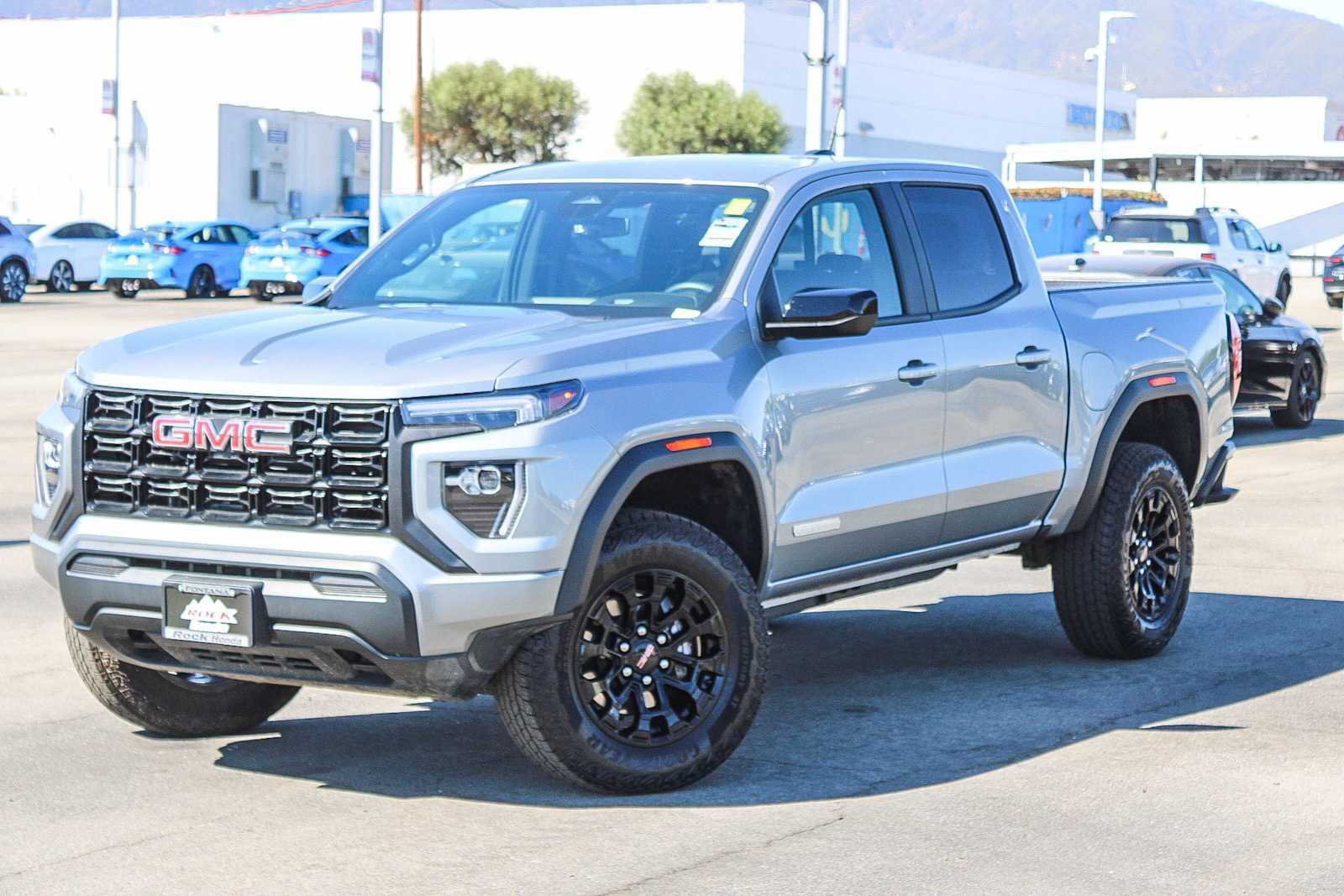 Used 2026 GMC Canyon Elevation RWD image 1