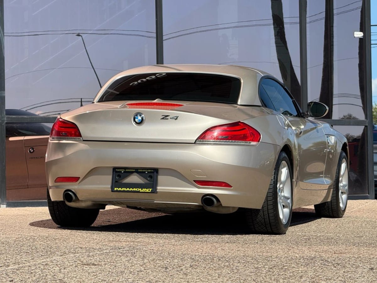 Used 2011 BMW Z4 sDrive35i RWD image 19