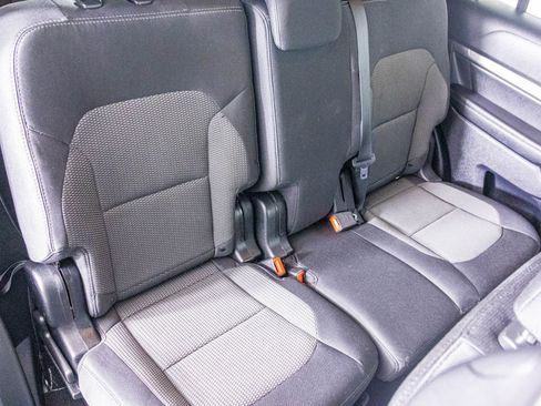 Used 2019 Ford Explorer XLT image 39