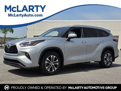 Used 2022 Toyota Highlander XLE