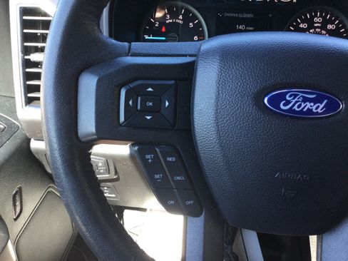 Used 2020 Ford F150 XLT w/ Equipment Group 302A Luxury AWD/4WD image 14