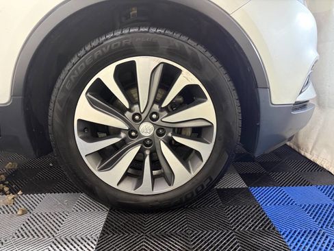 Used 2018 Buick Encore Essence image 24