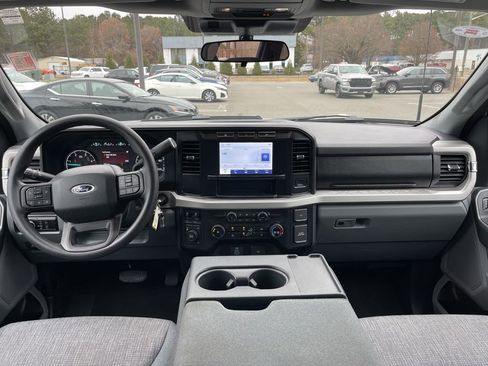 Certified 2024 Ford F350 XLT image 8