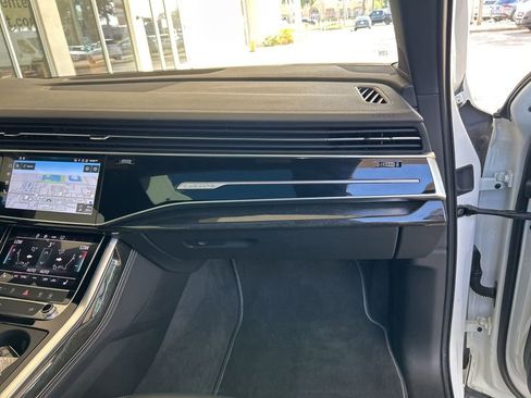 Used 2025 Audi Q7 3.0T Premium Plus image 20