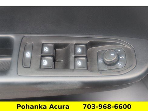 Used 2023 Volkswagen Taos SEL image 24