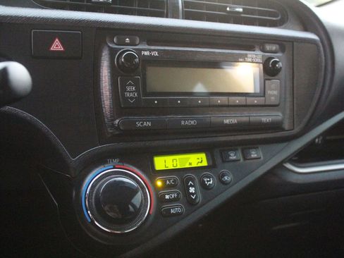 Used 2014 Toyota Prius C Two image 15