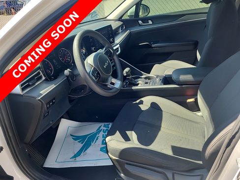 Used 2022 Kia K5 LX FWD image 6