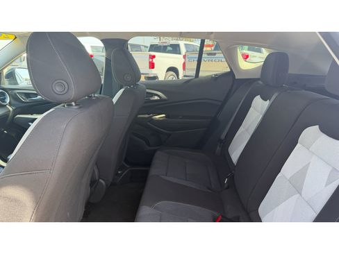 Certified 2024 Chevrolet Trax LS w/ LS Convenience Package image 19