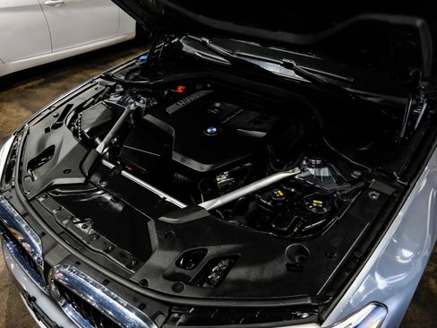 Used 2018 BMW 530i w/ Premium Package RWD image 61
