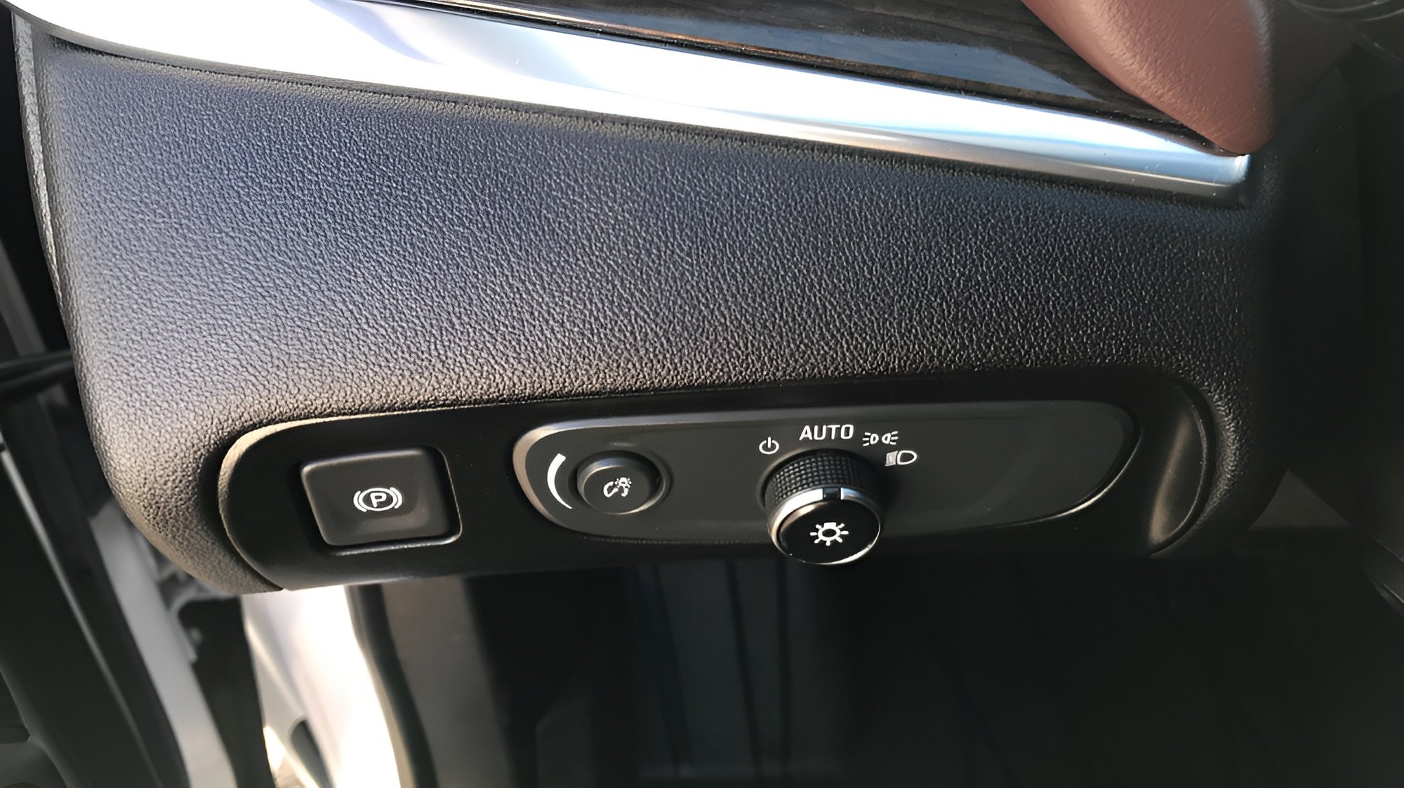 Certified 2019 Buick Enclave Avenir w/ Avenir Technology Package AWD/4WD image 18