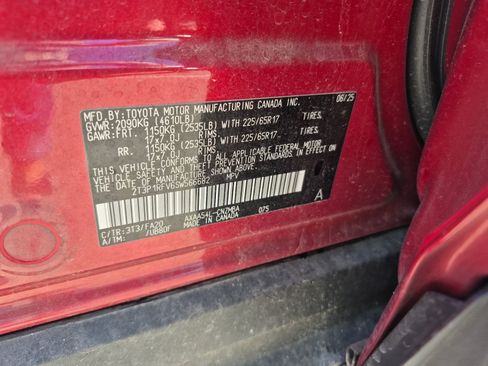 Used 2025 Toyota RAV4 XLE AWD/4WD image 26