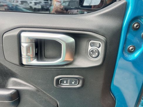 Used 2019 Jeep Wrangler Sport AWD/4WD image 20
