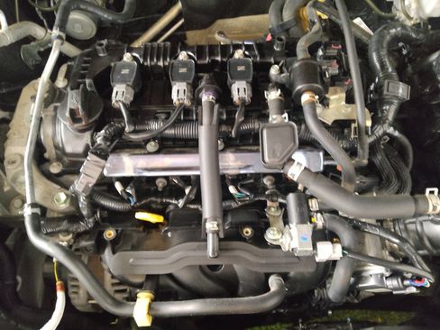 Used 2020 Nissan Kicks S FWD image 30