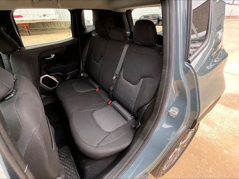 Used 2017 Jeep Renegade Latitude w/ Cold Weather Group AWD/4WD image 26