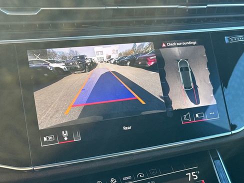 Used 2021 Audi Q8 Premium Plus w/ Premium Plus Package image 24